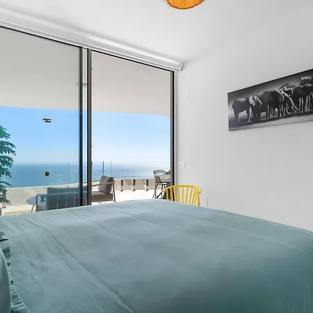 Panoramic Sea View Stupa Hills Apartment