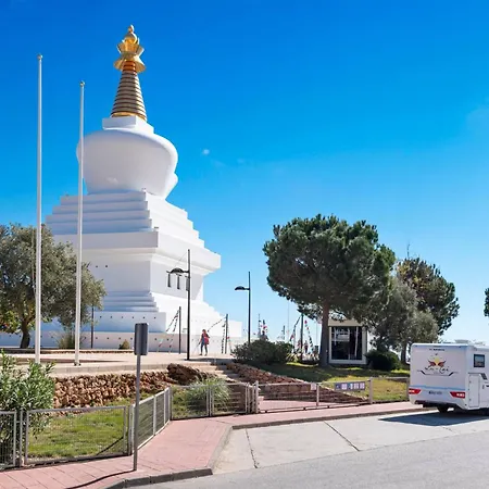 Apartment Panoramic Sea View Stupa Hills